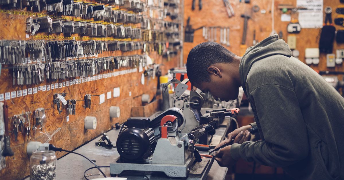 What Goes Wrong: Ignition Repair & Key Extraction Explained — Murray Hill Locksmith NYC